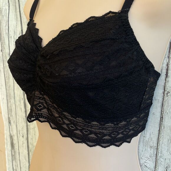 Pink Victorias Secret Lace Bralette Size M Semi Sheer Lingerie Pullover Black - Picture 3 of 12
